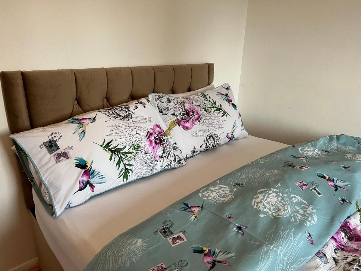 The Grande Residence - Close To Central London & Next To Northfield Tube Station Hanwell Ngoại thất bức ảnh