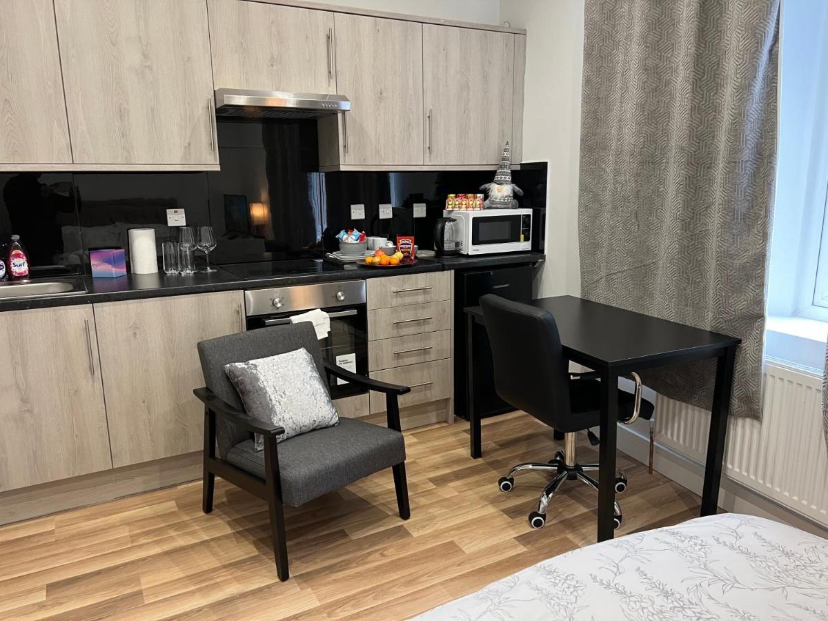 The Grande Residence - Close To Central London & Next To Northfield Tube Station Hanwell Ngoại thất bức ảnh