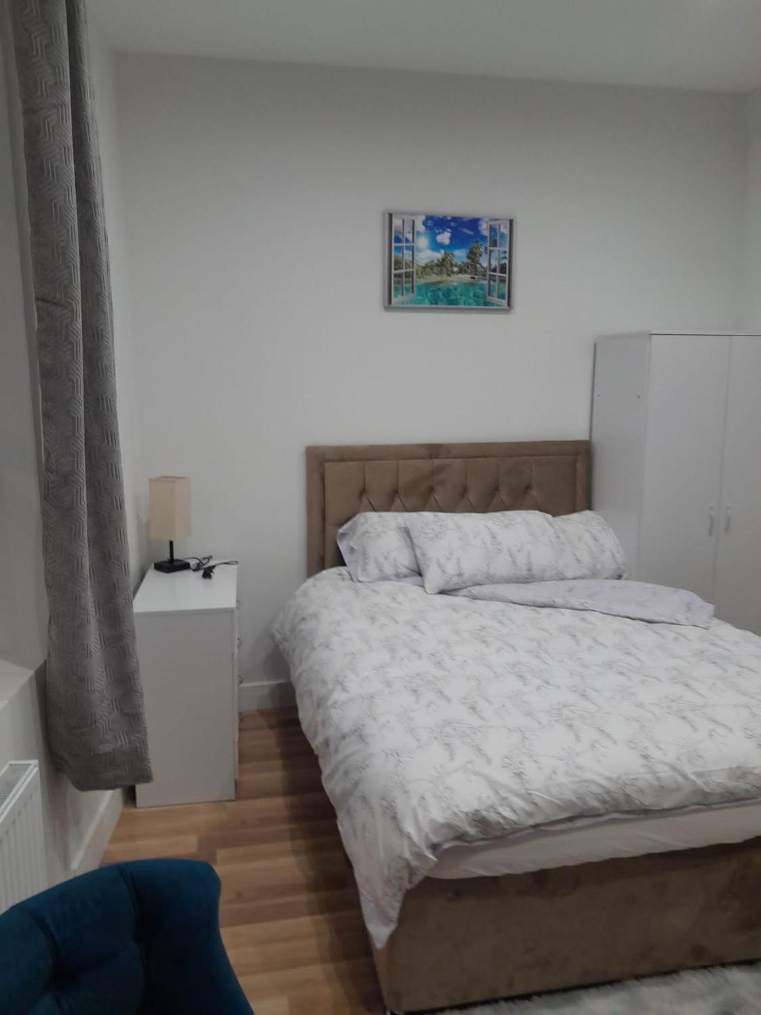 The Grande Residence - Close To Central London & Next To Northfield Tube Station Hanwell Ngoại thất bức ảnh