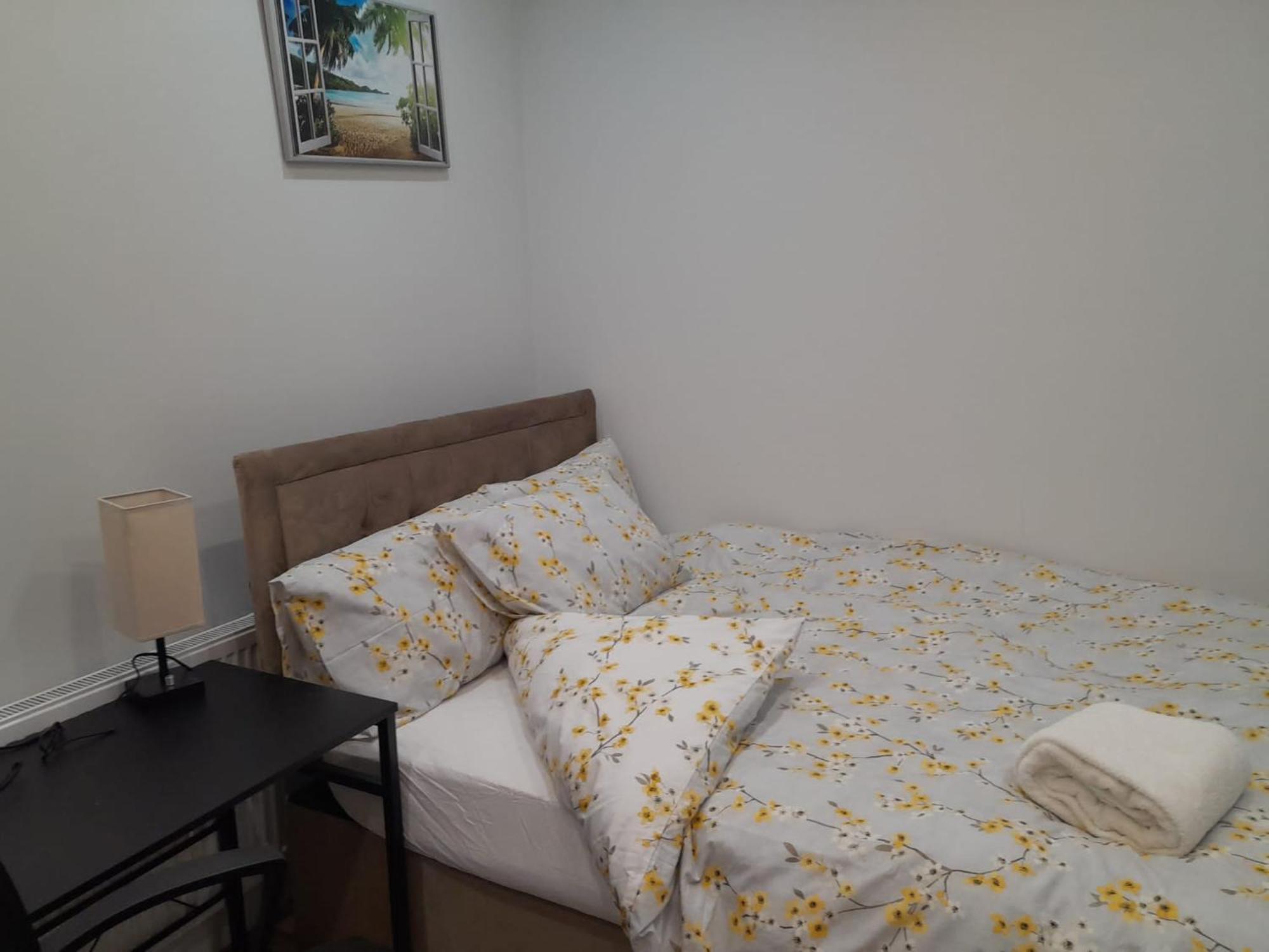 The Grande Residence - Close To Central London & Next To Northfield Tube Station Hanwell Ngoại thất bức ảnh